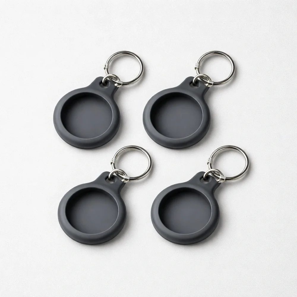 Heyday Black Keychain &‎ Holder Set